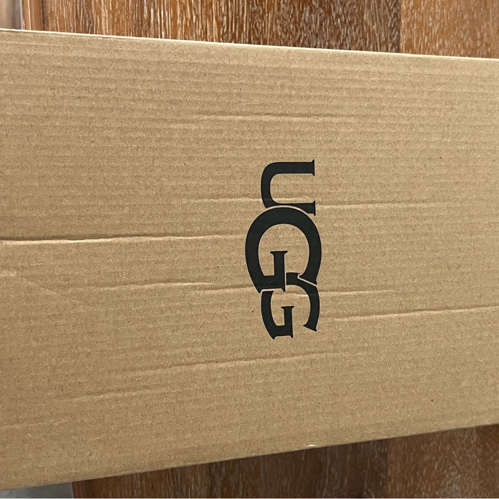 Kids Gender Neutral Ugg Slides